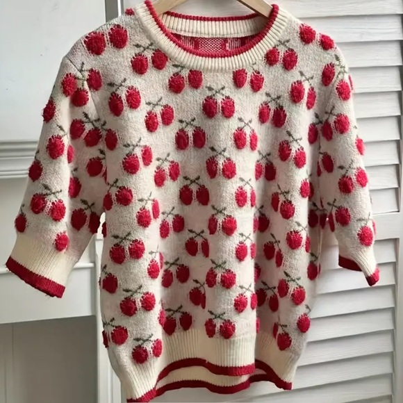 Sweaters - Cherry Patterned Short Sleeve Light Pullover Sweater